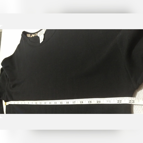 Sofia Vergara long sleeve Top Sweater Size Medium Black Color - Picture 3 of 12